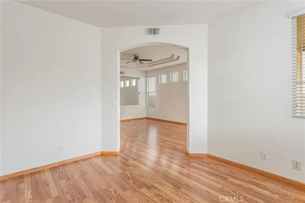 1619 Fairway Oaks Avenue, Banning, California 92220 home-pic-11